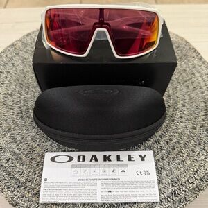 Oakley Sutro Sunglasses OO9406-9137 Polished White Frame W/ PRIZM Field Lens
